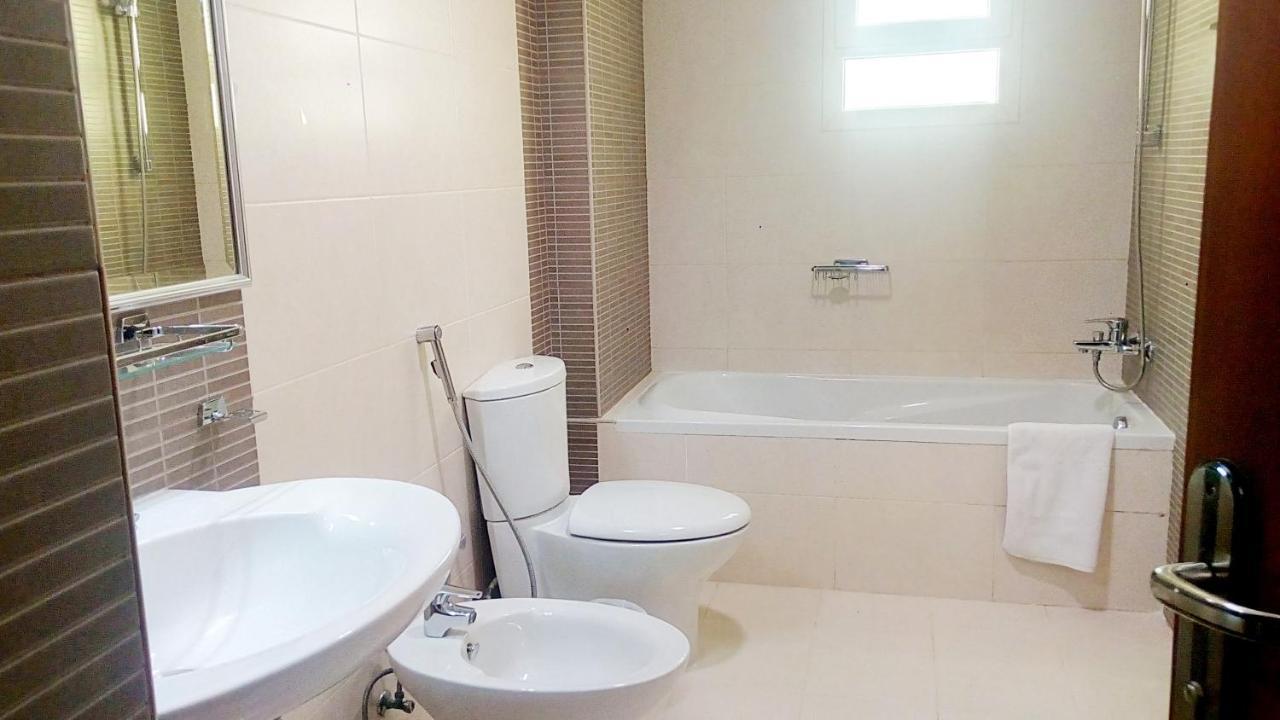 Zubara Plaza II Apartment Manama Ngoại thất bức ảnh